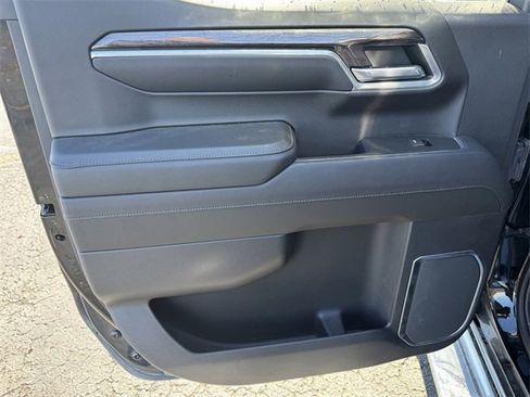 Used 2022 Chevrolet Silverado 1500 LTZ image 17