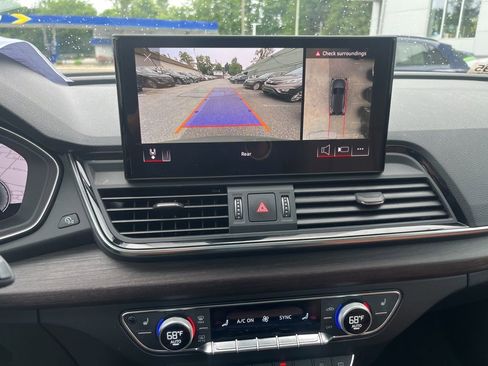 Used 2023 Audi Q5 2.0T Premium Plus w/ Premium Plus Package AWD/4WD image 11