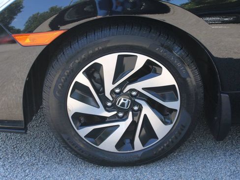 Used 2019 Honda Civic LX image 32