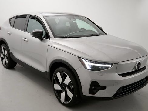 Used 2023 Volvo C40 P8 Recharge Ultimate w/ Protection Package Premier AWD/4WD image 4