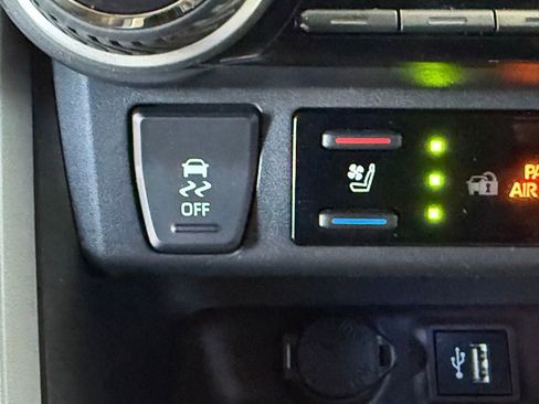 Used 2024 Toyota RAV4 Limited w/ Advanced Technology Package image 39