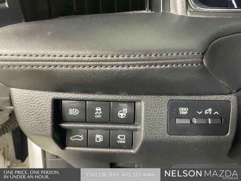 Used 2022 Toyota Avalon Limited w/ Advanced Safety Package FWD image 41
