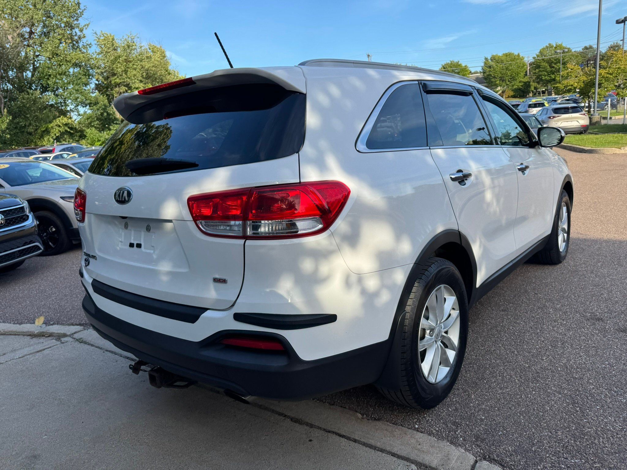 Used 2017 Kia Sorento FWD image 7