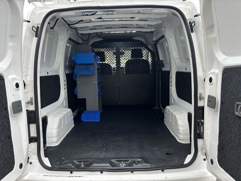 Used 2017 Nissan NV200 SV image 18