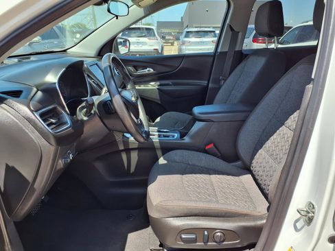 Used 2022 Chevrolet Equinox LT FWD image 20