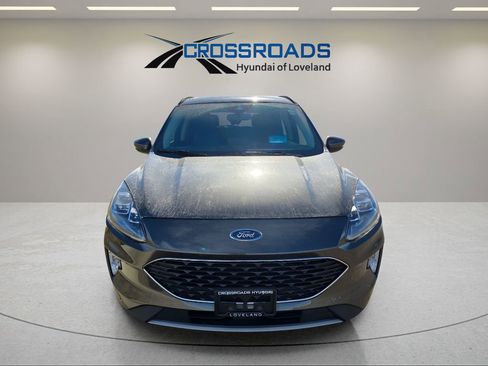 Used 2020 Ford Escape Titanium image 8