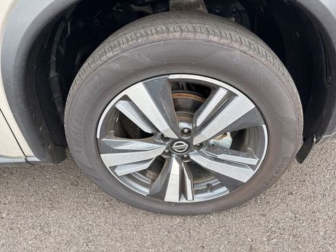 Used 2021 Nissan Rogue SL w/ Premium Package AWD/4WD image 28
