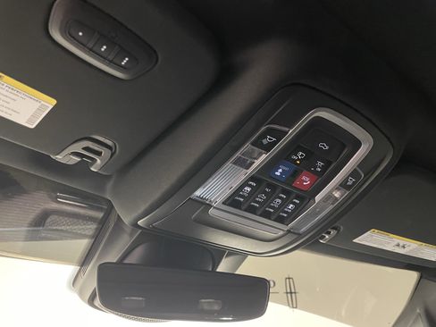 Used 2019 RAM 1500 Limited image 9