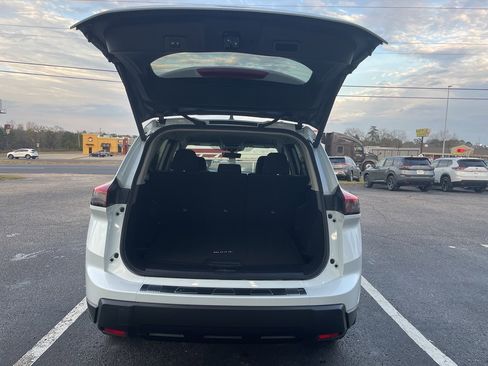 New 2026 Nissan Rogue SV w/ Cold Weather Package image 21