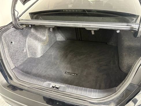 Used 2023 Nissan Altima 2.5 SV FWD image 18