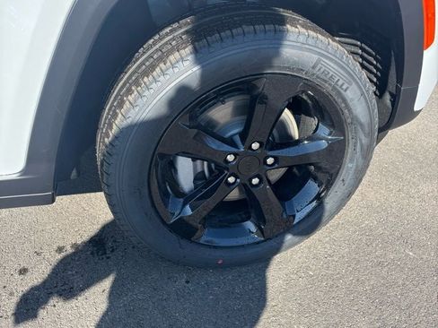 New 2026 Jeep Grand Cherokee L Limited image 23