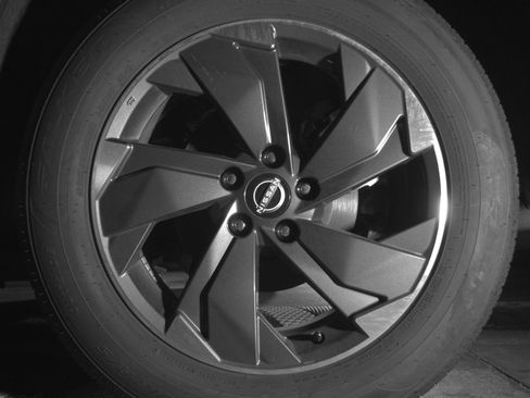 Used 2025 Nissan Rogue SV FWD image 14