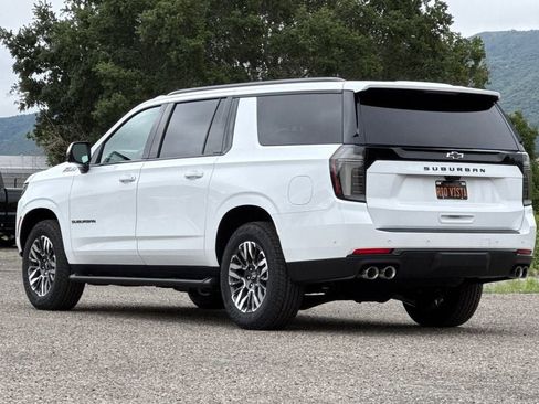 New 2026 Chevrolet Suburban Z71 AWD/4WD image 6