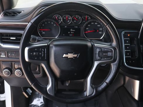Used 2021 Chevrolet Suburban LT RWD image 27