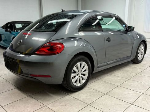 Used 2013 Volkswagen Beetle 2.5 image 9