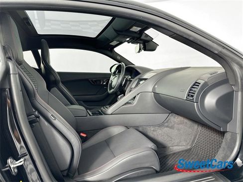 Used 2022 Jaguar F-TYPE R-Dynamic image 10
