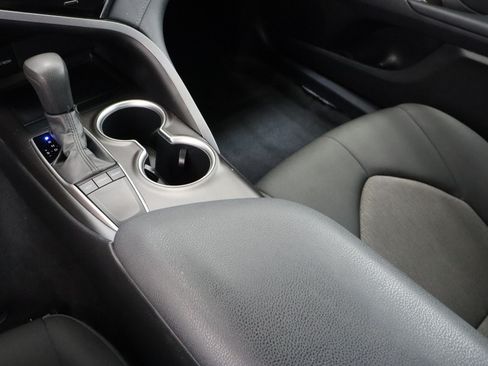 Used 2024 Toyota Camry LE FWD image 17