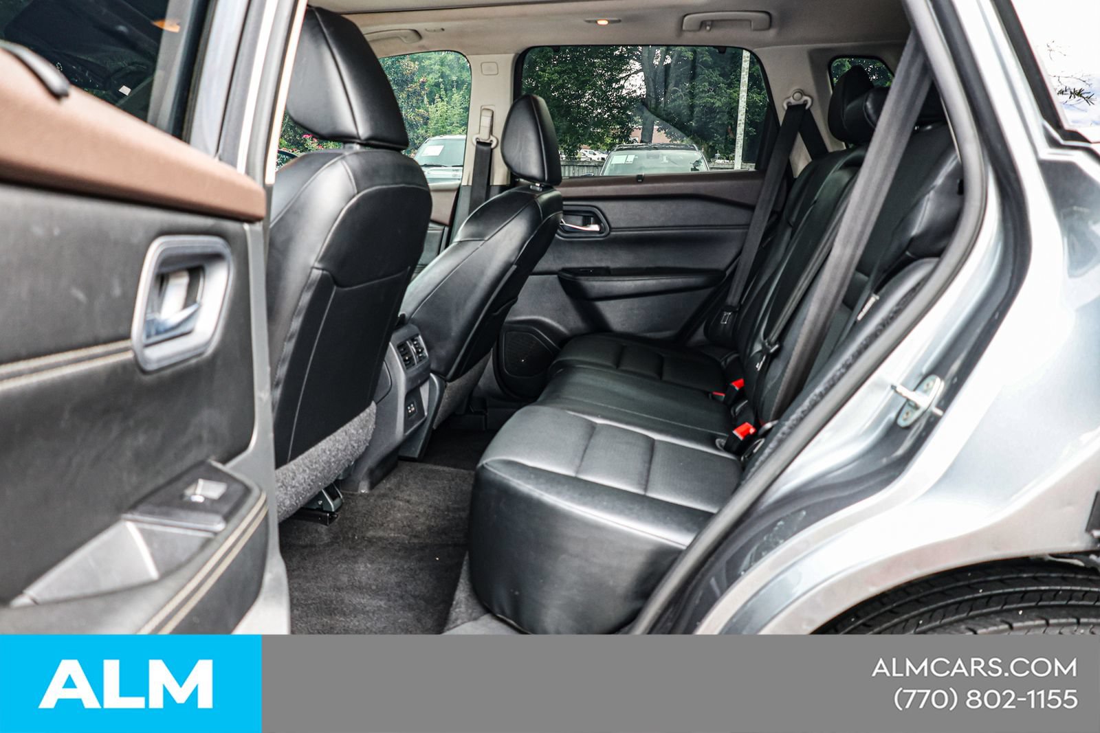 Used 2023 Nissan Rogue SV w/ SV Premium Package FWD image 18