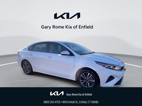 Certified 2023 Kia Forte LXS image 1