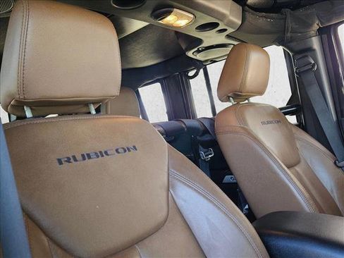 Used 2014 Jeep Wrangler Unlimited Rubicon w/ Connectivity Group image 22