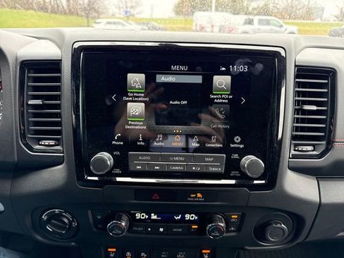 Used 2022 Nissan Frontier PRO-4X image 28