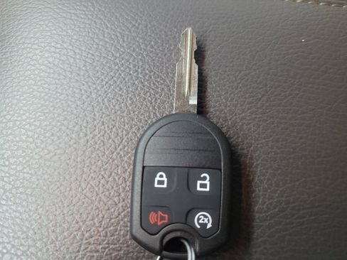 Used 2013 Ford F150 Lariat w/ Luxury Equipment Group image 32