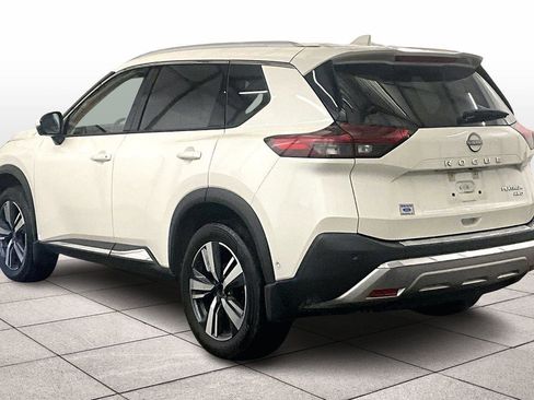 Used 2023 Nissan Rogue Platinum image 10