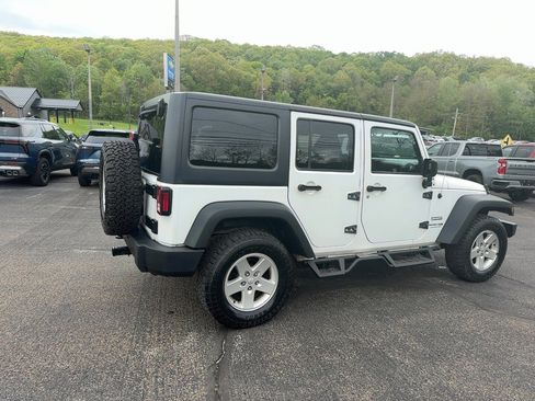 Used 2018 Jeep Wrangler Unlimited Sport S AWD/4WD image 5