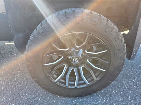 Used 2015 Chevrolet Silverado 2500 High Country w/ Duramax Plus Package AWD/4WD image 29