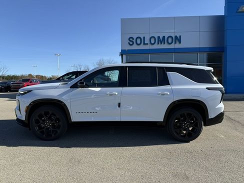 New 2026 Chevrolet Traverse RS w/ LPO, Floor Liner Package image 2