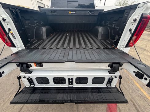 Used 2022 GMC Sierra 1500 Denali image 4