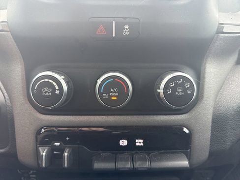 Used 2019 RAM 2500 Tradesman AWD/4WD image 20