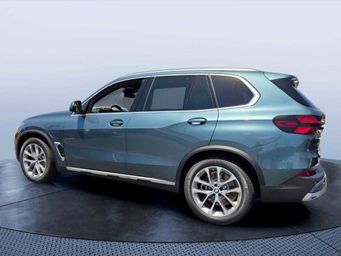 New 2026 BMW X5 xDrive50e AWD/4WD image 4