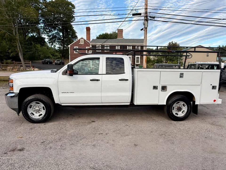 Used 2019 Chevrolet Silverado 2500 W/T w/ WT Convenience Package AWD/4WD image 2