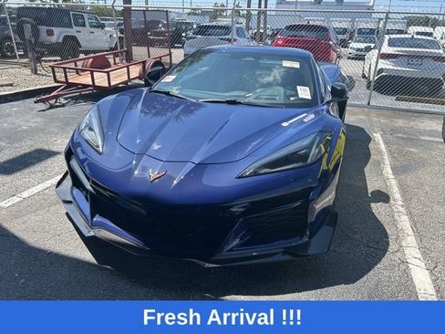 Used 2025 Chevrolet Corvette Z06 RWD image 4
