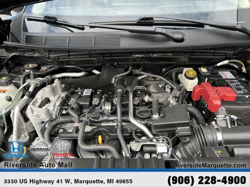 Used 2025 Nissan Kicks SR AWD/4WD image 13