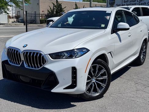 Used 2026 BMW X6 xDrive40i AWD/4WD image 3