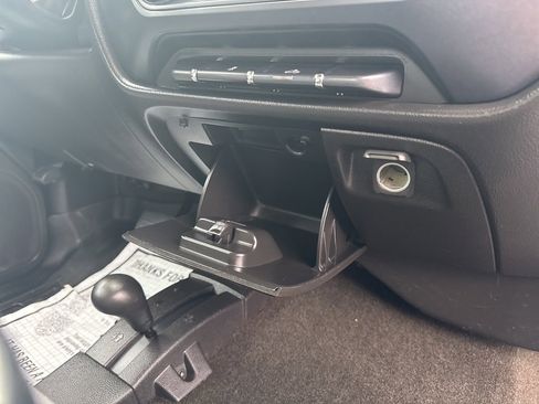 Used 2018 Chevrolet Silverado 1500 Custom w/ Custom Value Package image 52