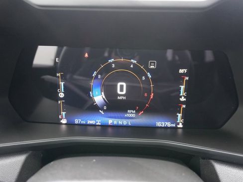 Used 2023 Chevrolet Colorado Trail Boss AWD/4WD image 11