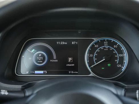 Used 2022 Nissan Leaf S FWD image 23