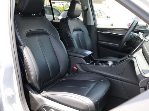 Used 2022 Jeep Grand Cherokee Limited RWD image 19
