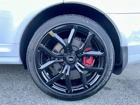 Used 2022 Land Rover Range Rover Sport SVR image 10