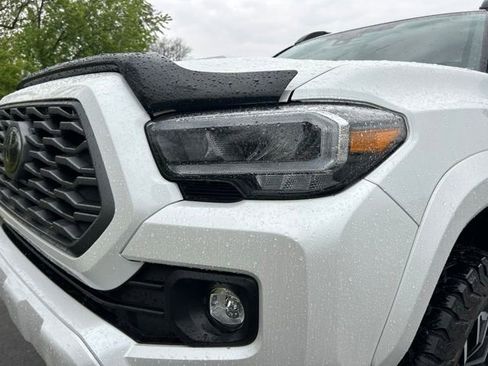 Used 2023 Toyota Tacoma TRD Sport w/ Technology Package AWD/4WD image 34