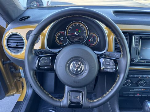 Used 2016 Volkswagen Beetle 1.8T Dune image 17