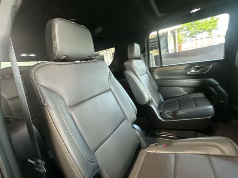 Used 2024 Chevrolet Suburban High Country AWD/4WD image 26
