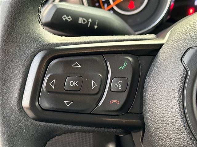 Used 2023 Jeep Gladiator Sport AWD/4WD image 23