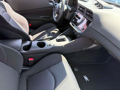 Used 2025 Nissan Z Sport w/ Floor Mat Package RWD image 11