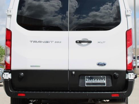 Used 2024 Ford Transit 350 XLT RWD image 17