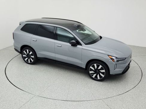 New 2025 Volvo EX90 Plus w/ Protection Package Premier image 14