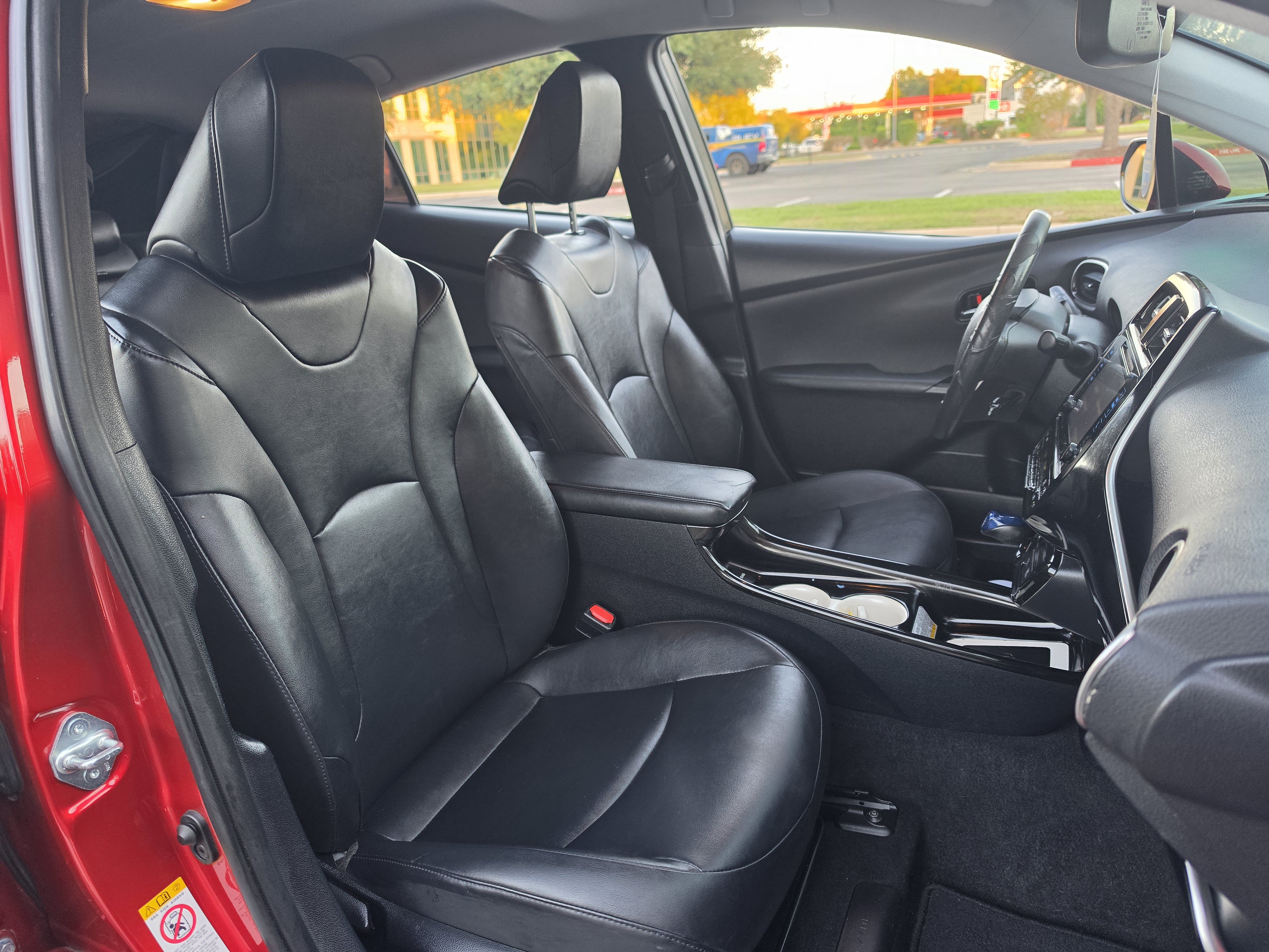 Used 2016 Toyota Prius Four FWD image 16